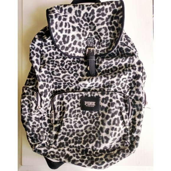 🌿PINK VS Cheetah Backpack - Picture 8 of 9